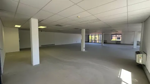 WhatsApp Image 2024-12-19 at 15.55.59.